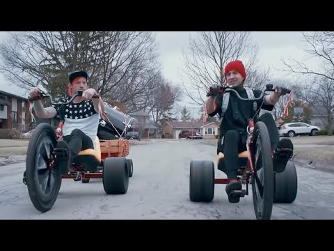 Youtube: twenty one pilots: Stressed Out [OFFICIAL VIDEO]
