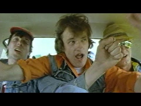 Youtube: Die Toten Hosen // Azzuro [Offizielles Musikvideo]