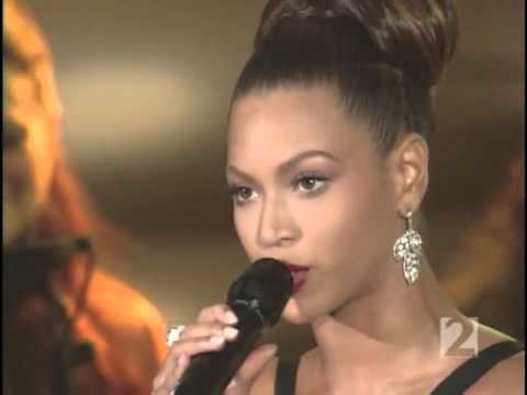 Youtube: Beyoncé - Listen (live at Oprah) 2006