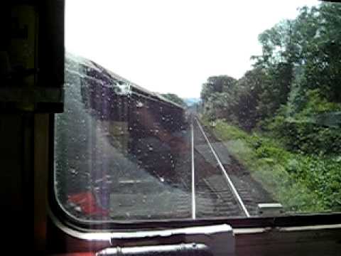 Youtube: Öbb1042 überholt einen Güterzug