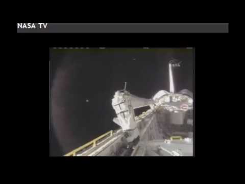 Youtube: UFO at STS 132 - Atlantis.