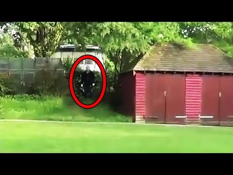 Youtube: 12 Scariest Slender Man Sightings Caught on Tape