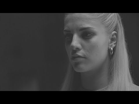 Youtube: London Grammar - Wasting My Young Years [Official Video]