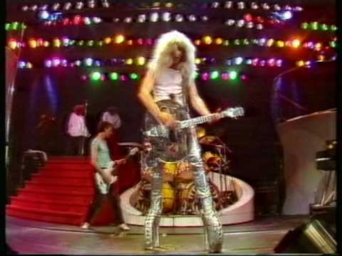 Youtube: The Tubes White Punks live 1982