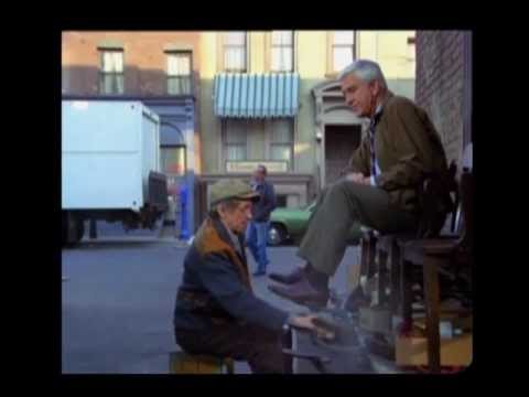 Youtube: Die Nackte Pistole - Best of Schuhputzer Johnny (Police Squad)