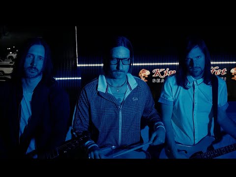 Youtube: The All American Rejects - Easy Come, Easy Go (Alternative Music Video)