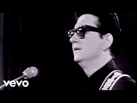 Youtube: Roy Orbison - Crying (Monument Concert 1965)