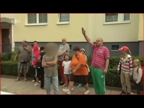 Youtube: Kriegsflüchtlinge in Berlin-Hellersdorf in Lebensgefahr