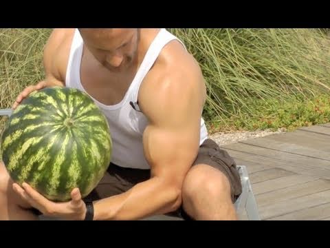 Youtube: Das Wasser-Melonen-Workout: Training für den Urlaub