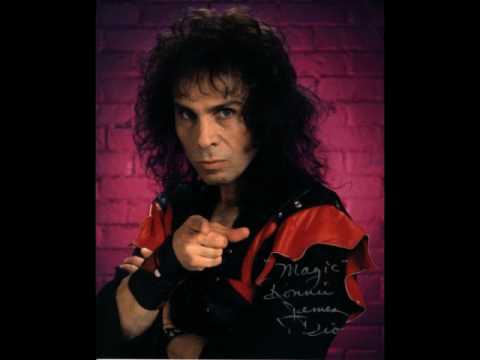 Youtube: Dio - Rainbow In The Dark [HD]