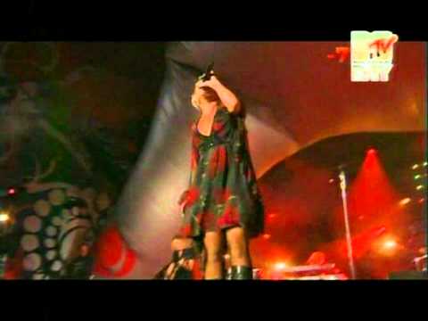 Youtube: P!nk (Pink) 18 Wheeler (Coca Cola live@ Mtv Italy)