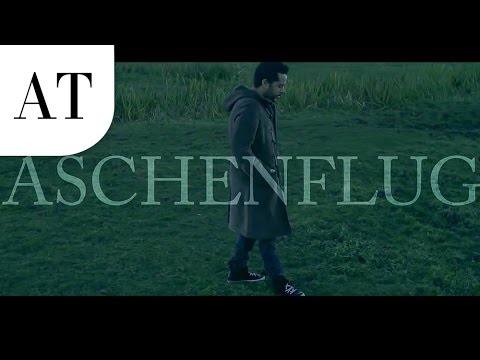 Youtube: Adel Tawil "Aschenflug" (feat. Sido und Prinz Pi) · Kurzversion