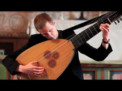 Youtube: Robert de Visée Prélude et Allemande, Jonas Nordberg, theorbo