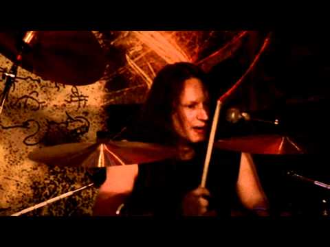 Youtube: LOVE.MIGHT.KILL - Down To Nowhere (Official Video)