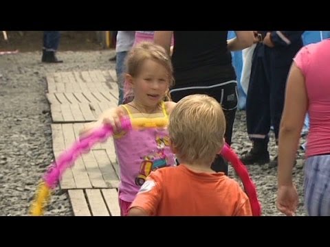Youtube: Ukrainians fleeing to Russia for safety