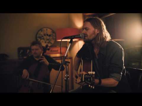 Youtube: Pohlmann - Captain mit Sonnenbrille (Akustik Session)