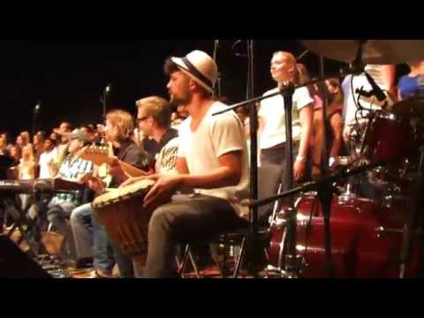 Youtube: Africa (Toto) - Oberstufenchor Cusanus Gymnasium