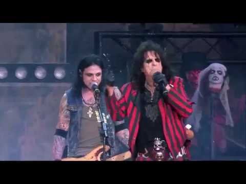 Youtube: Alice Cooper Wacken 2013