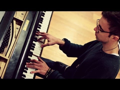 Youtube: "Let Her Go" - Passenger (Grand Piano Cover) - Costantino Carrara