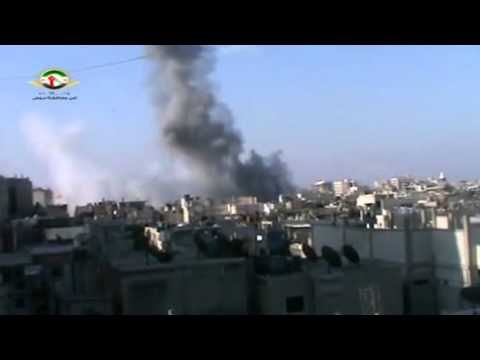 Youtube: 24 6 Homs  أوغاريت حمص حي جورة الشياح , لحظة سقوط القذائف على منازل المدنيين و إنفجارات هائلة جدا  ج9