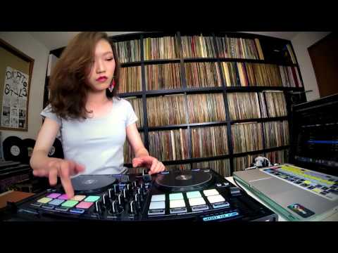 Youtube: DJ SARA ★ Freestyle Scratch with djay Pro and Reloop Beatpad 2