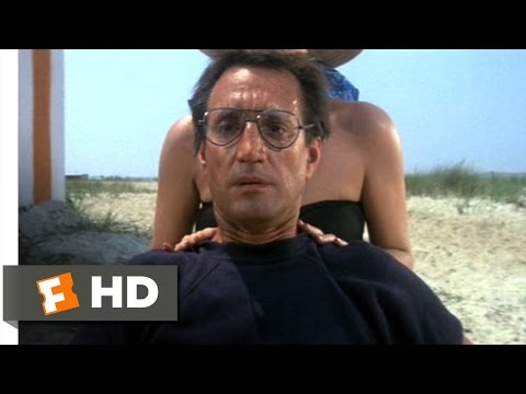 Youtube: Jaws (1975) - Get out of the Water Scene (2/10) | Movieclips