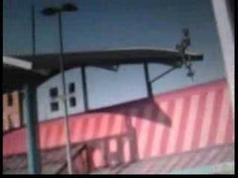 Youtube: HORNBACH Spot - Ron Hammer