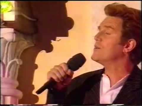Youtube: Alvin Stardust - I Feel Like Buddy Holly 1984