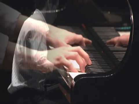 Youtube: Yiruma - River Flows in You