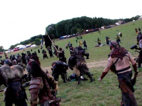 Youtube: Drachenfest 2010: Gegenangriff Orks auf Silber