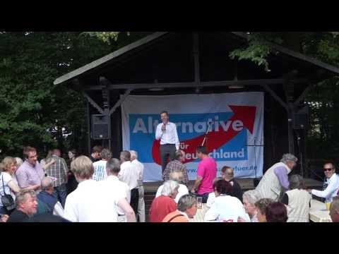 Youtube: Attentat auf Bernd Lucke am 24 08 2013 Waldbühne Bremen