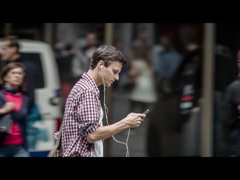 Youtube: Zaubertrick mit dem Smartphone im Strassenverkehr
