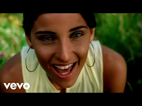 Youtube: Nelly Furtado - I'm Like A Bird (Official Music Video)