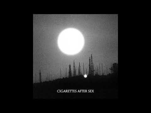 Youtube: Pistol - Cigarettes After Sex