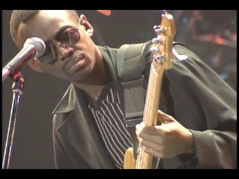 Youtube: CHIC 1996 Tokyo, Live at the Budokan, last concert Bernard Edwards