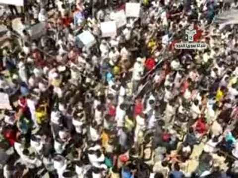 Youtube: سوريا المجد   حمص حي دير بعلبة مظاهرة جمعة بشائر النصر‏ 19 8 2011 ج2