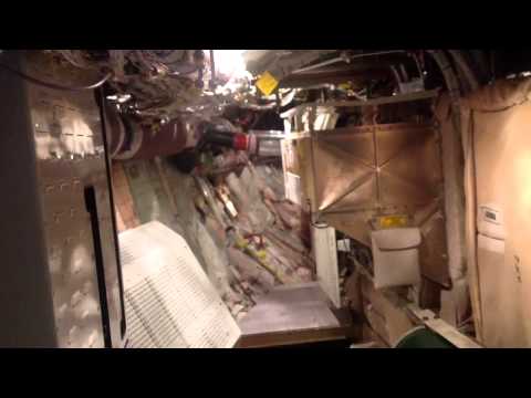 Youtube: Inside the 777 fwd E & E compartment