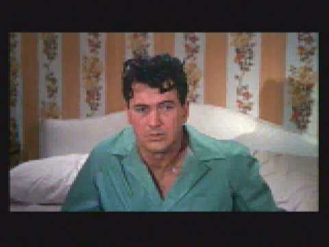 Youtube: Sexy Rock Hudson taking a shower !!!