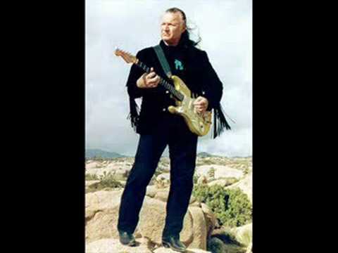 Youtube: Dick Dale - Hava Nagila