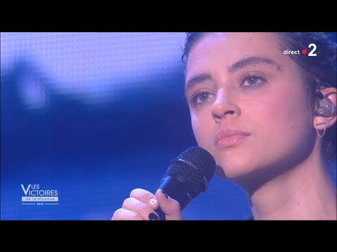 Youtube: Pomme "La Rivière" (Les Victoires De La Musique) 10/02/2023