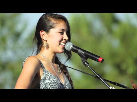 Youtube: Kina Grannis - Oops, I Did It Again (Cover) (Pittsford Park, 2011) 6/10