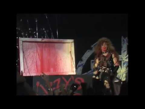 Youtube: Lizzy Borden - Psychopath (LIVE VIDEO)