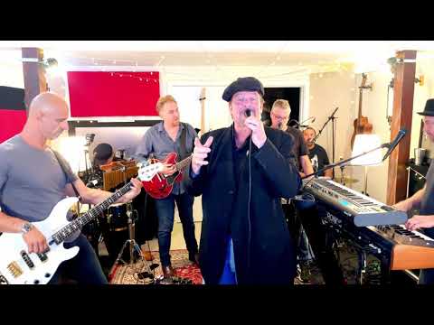 Youtube: 'TURN YOUR LOVE AROUND' (GEORGE BENSON) cover by HSCC