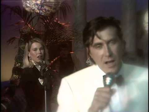 Youtube: [HD] Roxy Music - Avalon (Live 1982)