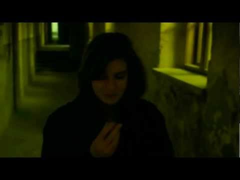 Youtube: Crystal Castles ''KEROSENE''