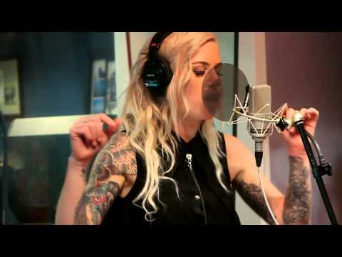 Youtube: Gin Wigmore "Black Sheep" Nova acoustic