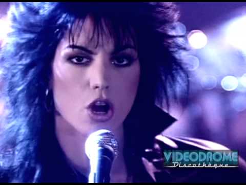 Youtube: JOAN JETT & THE BLACKHEARTS - I Hate Myself For Lovin' You