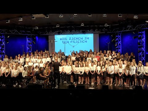Youtube: Wir ziehen in den Frieden,  5. Juni 2019, by Liebfrauenschule Ratingen, Germany