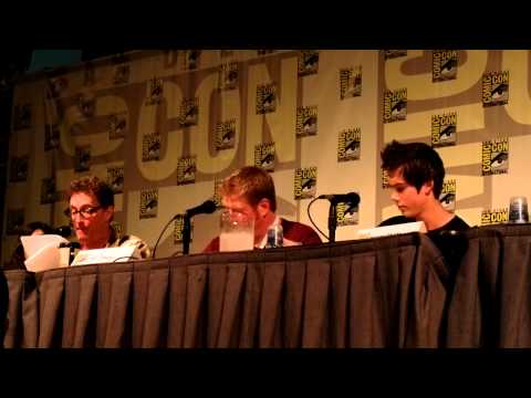 Youtube: Comic-Con 2012 - Adventure Time panel part 1 - Detective Ice King radio play
