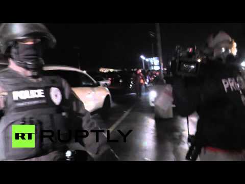 Youtube: RAW: Moment Ferguson police detain Ruptly journalist